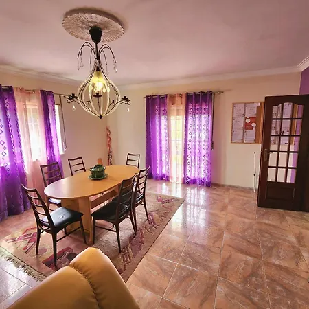 Casa Da Avo Judite Com Vista O Castelo De Prázdninový dům